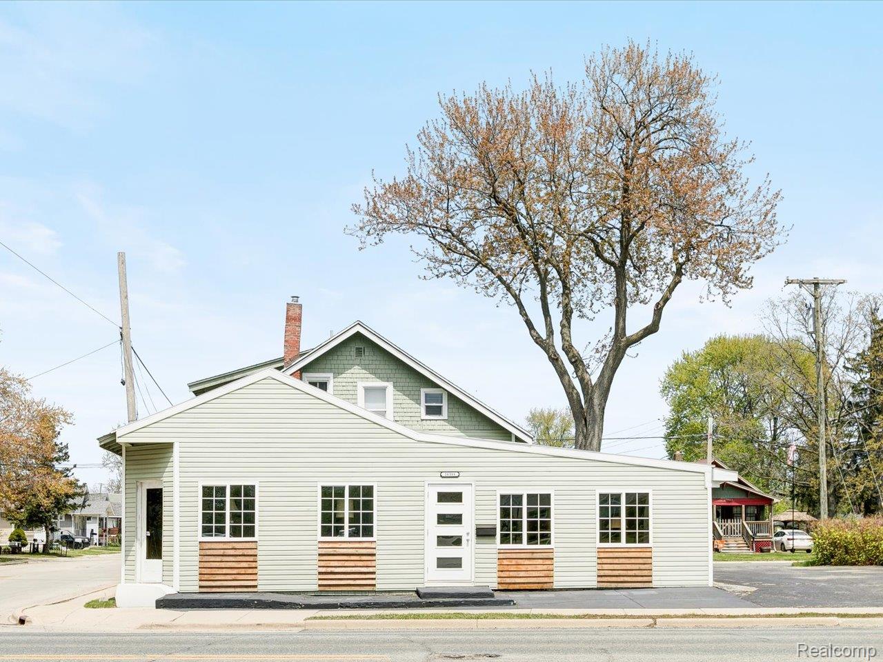 1639 LAPEER Avenue