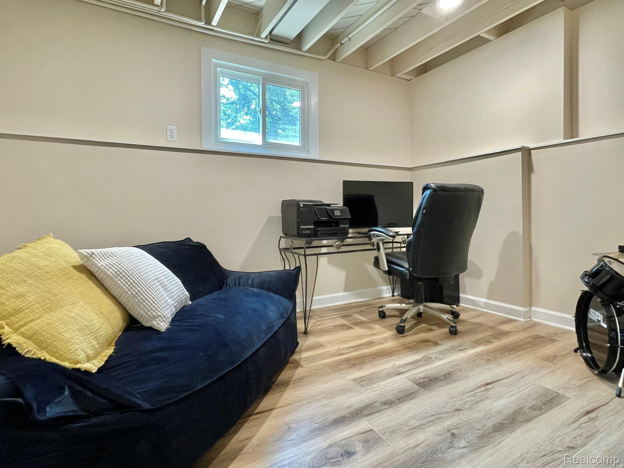 Oakland Charter Township, Michigan 48306, United States, 3 Bedrooms Bedrooms, ,3 BathroomsBathrooms,Residential,Active,172878