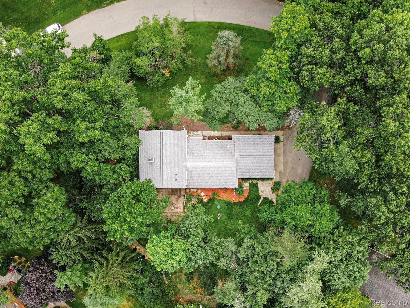 Oakland Charter Township, Michigan 48306, United States, 3 Bedrooms Bedrooms, ,3 BathroomsBathrooms,Residential,Active,172878