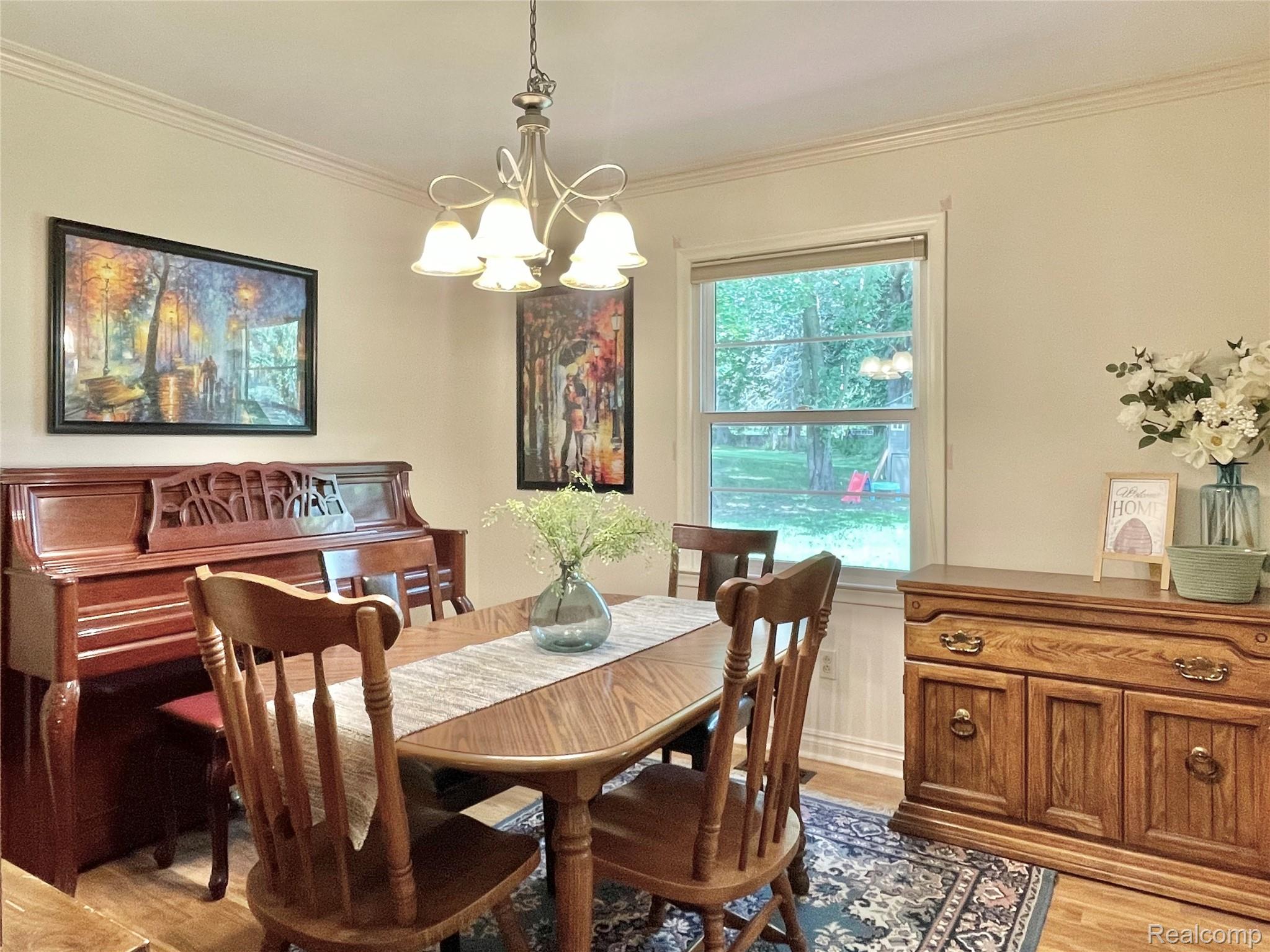 Oakland Charter Township, Michigan 48306, United States, 3 Bedrooms Bedrooms, ,3 BathroomsBathrooms,Residential,Active,172878