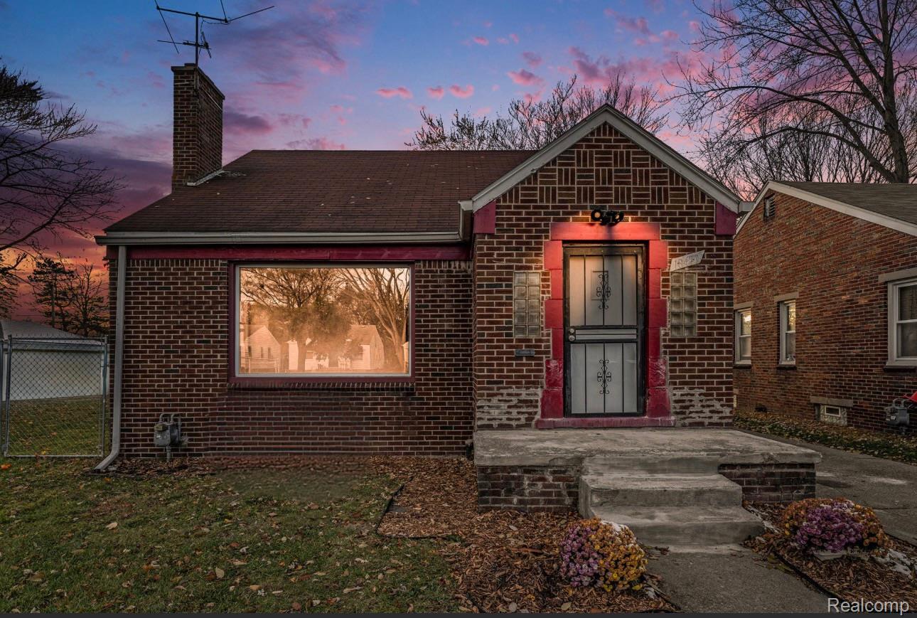 Detroit, Michigan 48235, United States, 3 Bedrooms Bedrooms, ,2 BathroomsBathrooms,Residential,Coming Soon,242180