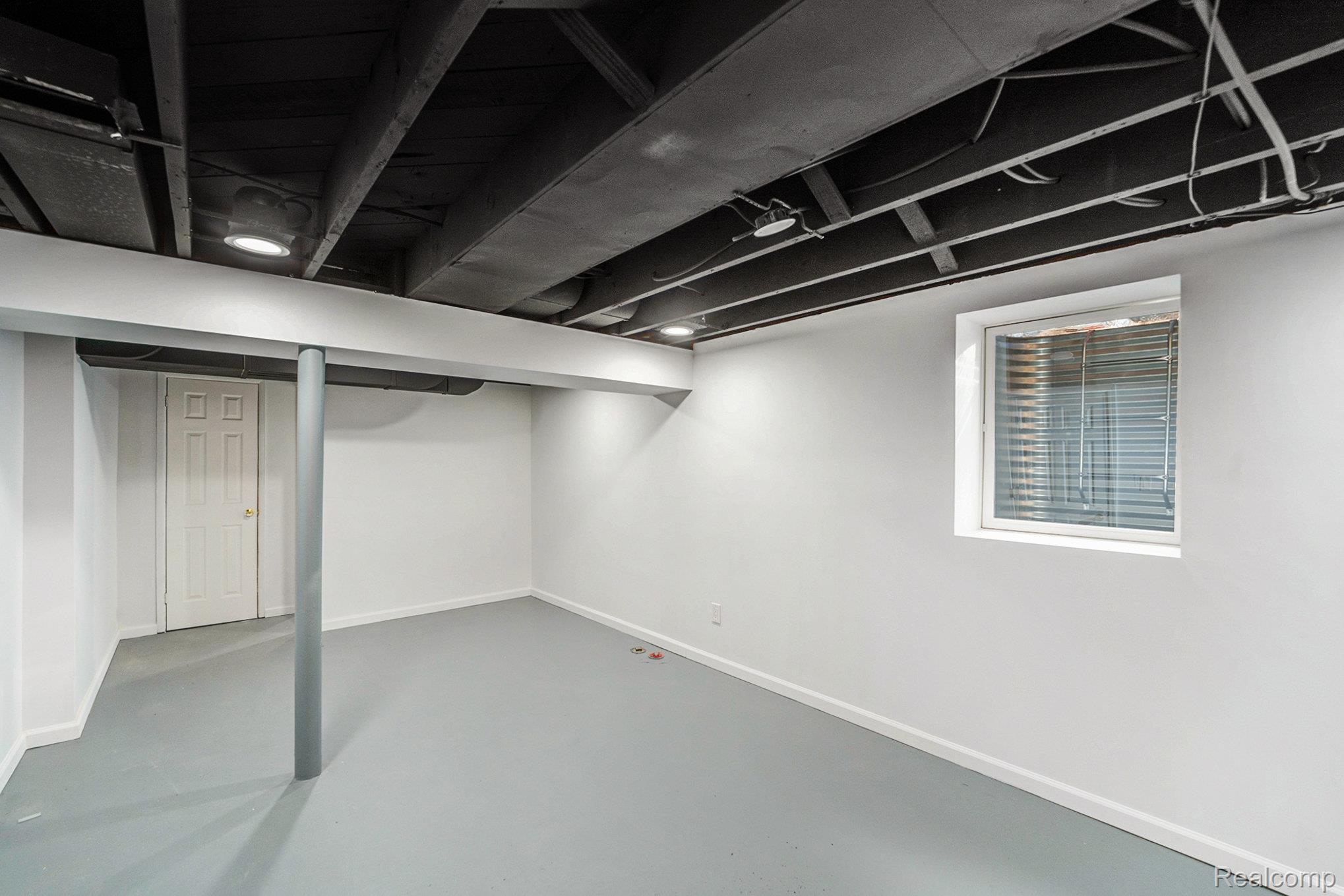 Detroit, Michigan 48235, United States, 3 Bedrooms Bedrooms, ,2 BathroomsBathrooms,Residential,Coming Soon,242180