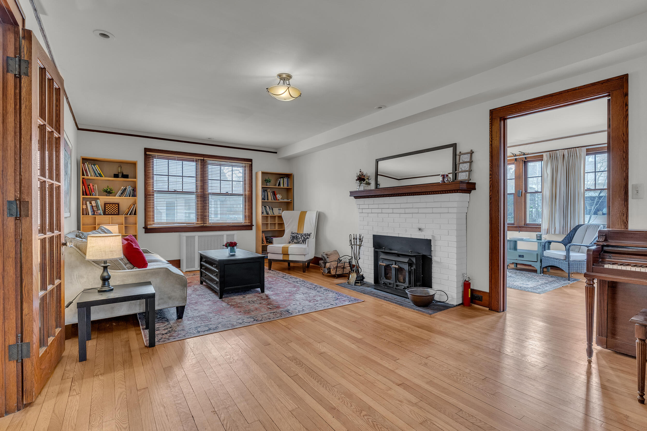 1033 Woodbridge Boulevard