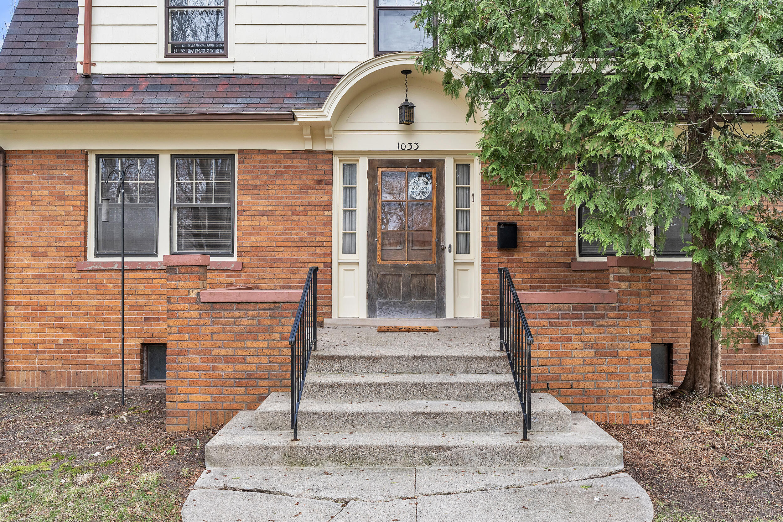 1033 Woodbridge Boulevard