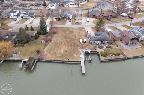 38187 Huron Pointe Drive Harrison Charter Township MI 48045