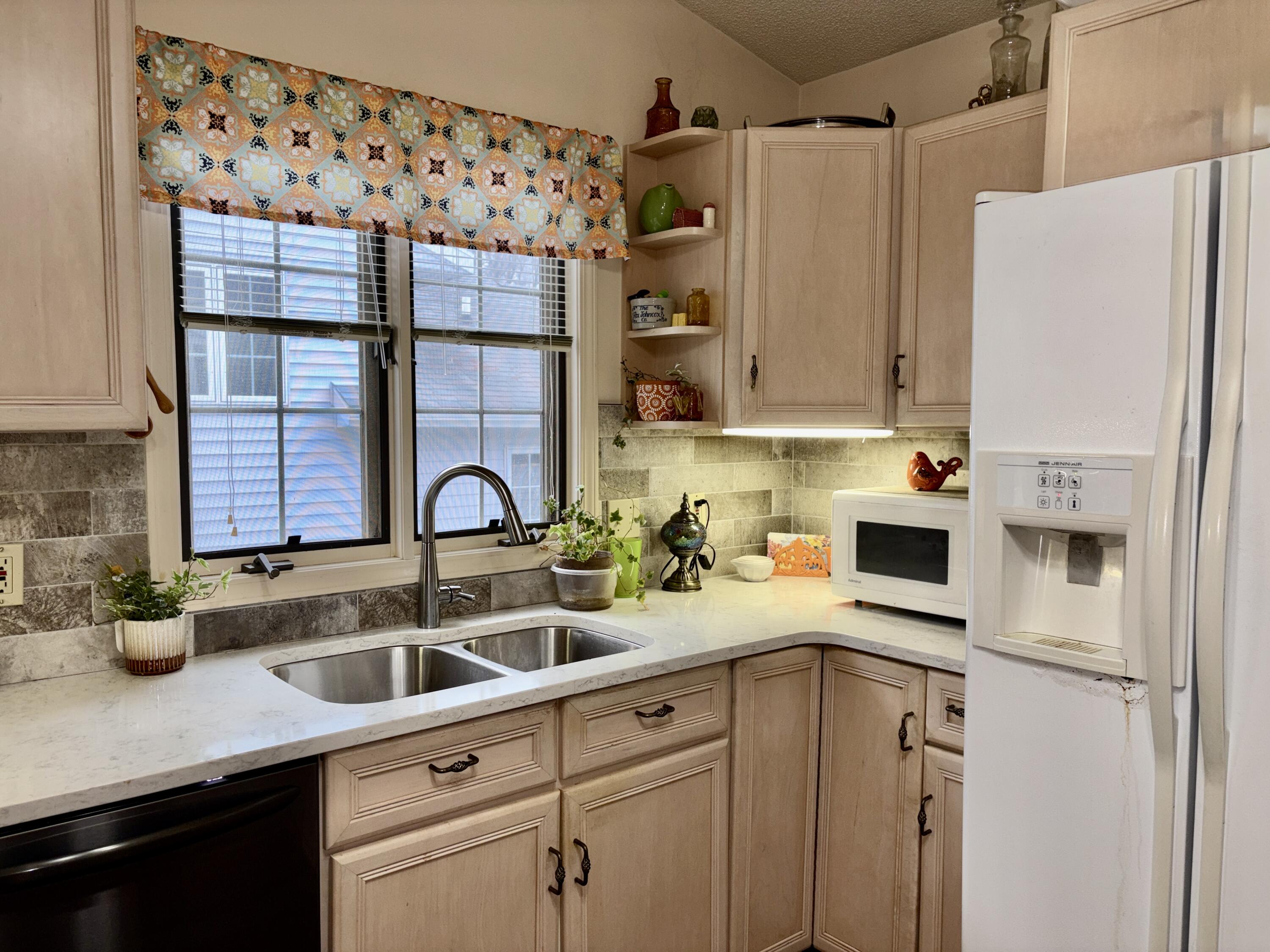 1019 Hidden Creek Drive 17