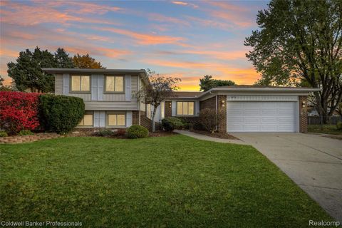 5076 Tyler Drive Troy City MI 48085