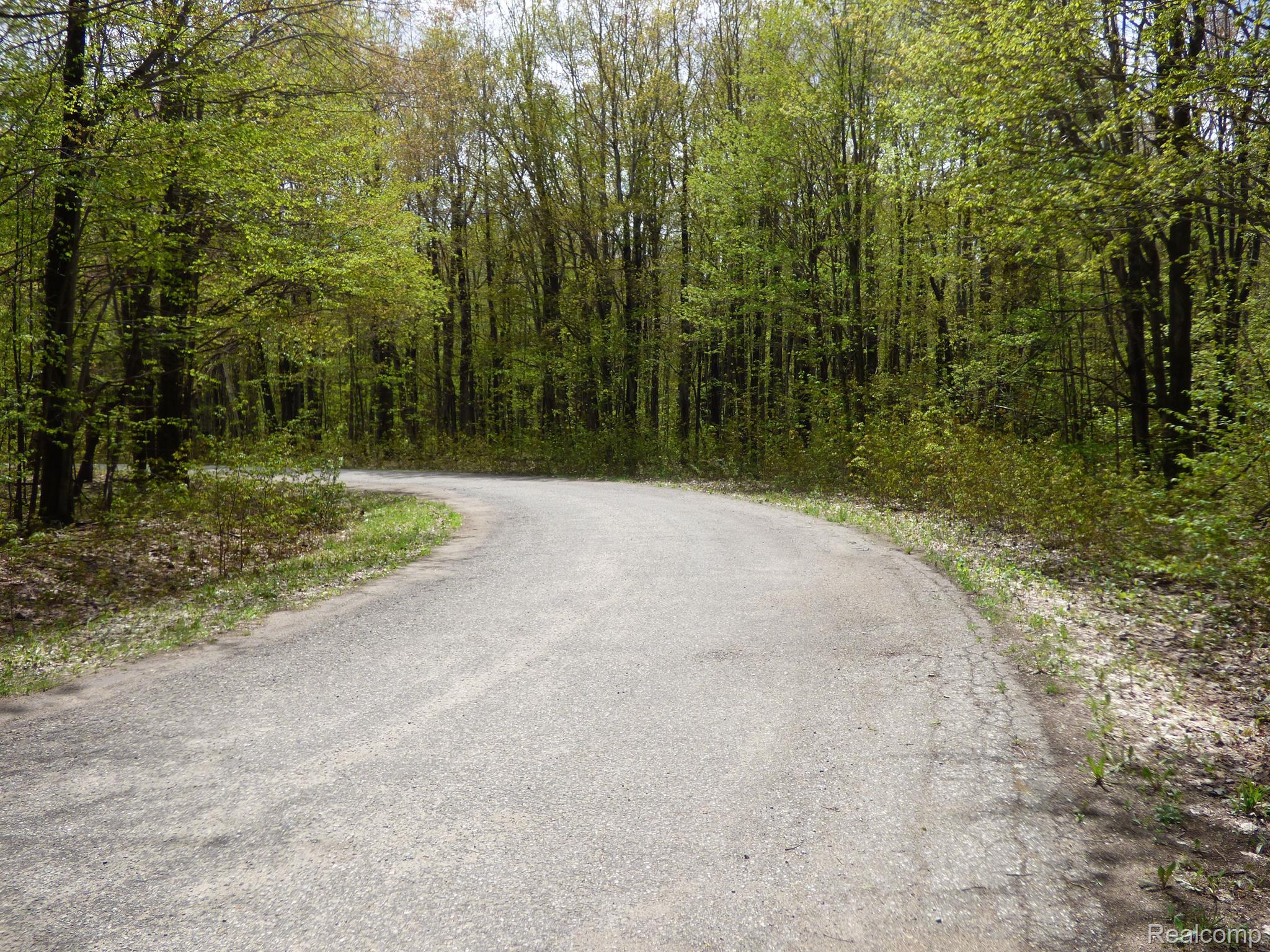 000 Valleywood Circle