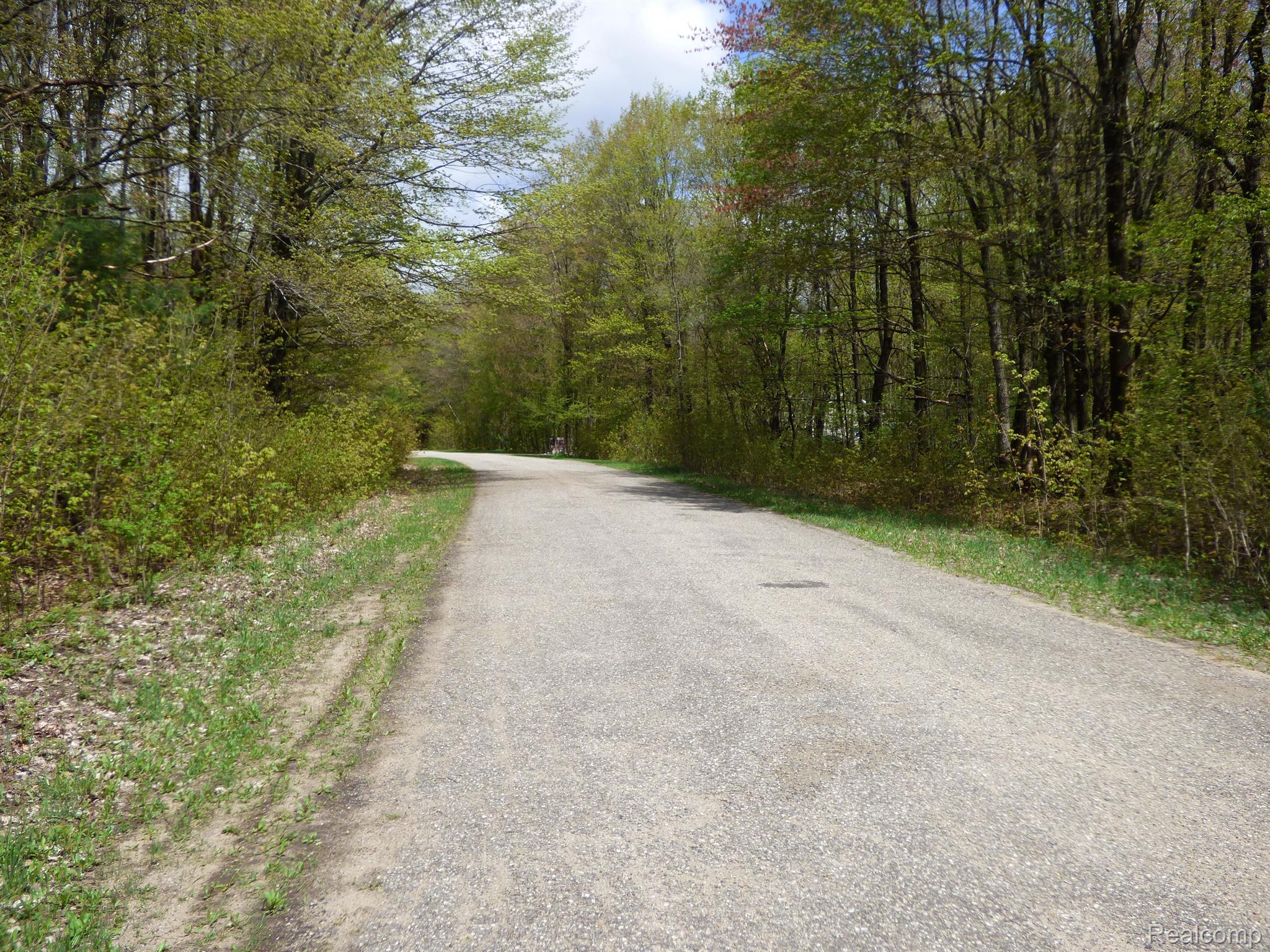 000 Valleywood Circle