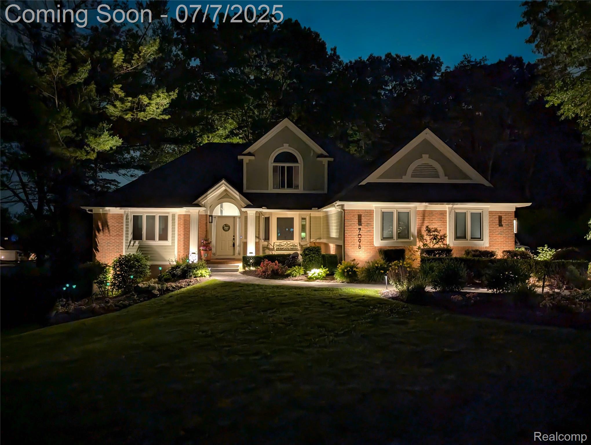 7098 Hickory Hollow Circle