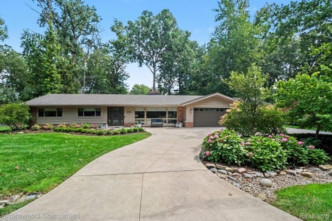 Tiny photo for 3144 Upton Drive, Troy City, MI 48084 (MLS # 20261079844)