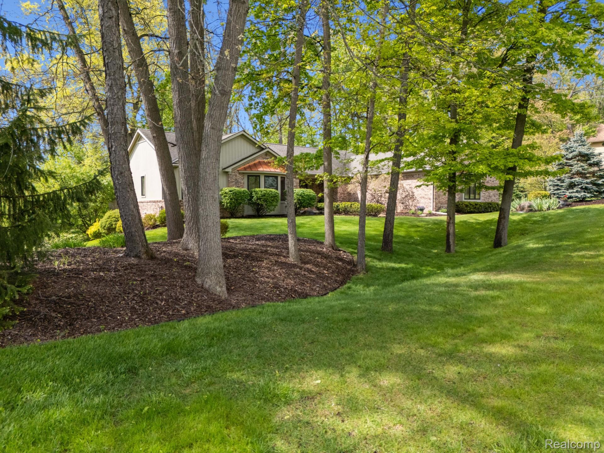2484 PINE HOLLOW TRAIL Street