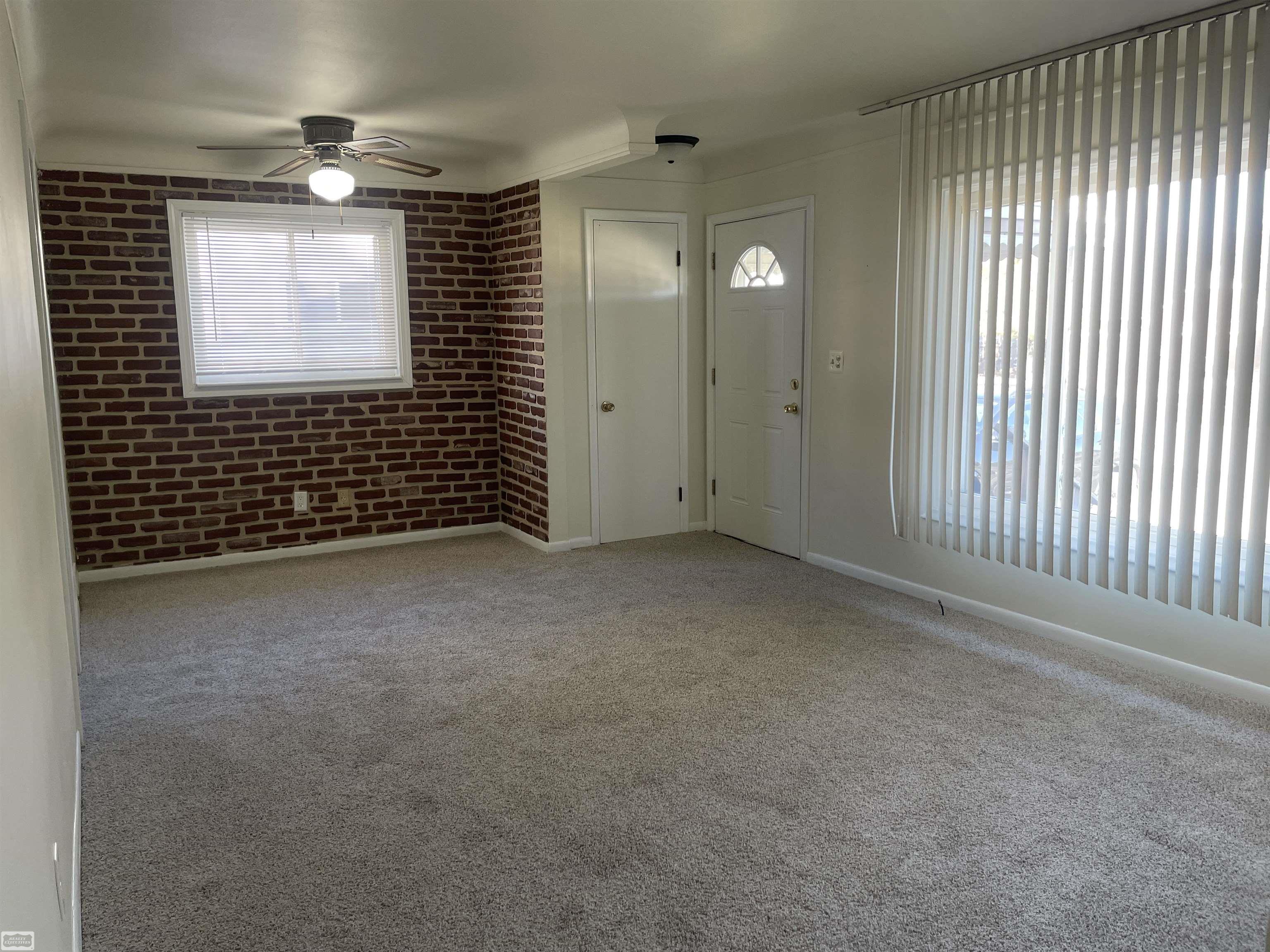 26371 COMPSON Street