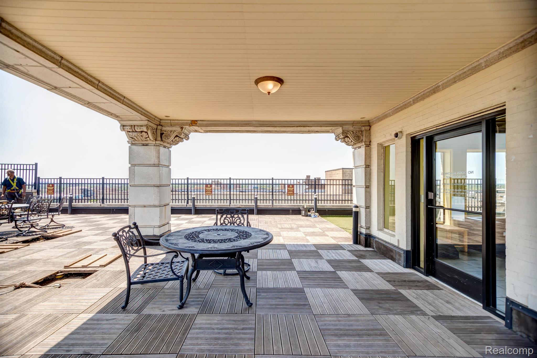 Detroit City, Michigan 48202, United States, 1 Bedroom Bedrooms, ,1 BathroomBathrooms,Residential,Active,150173