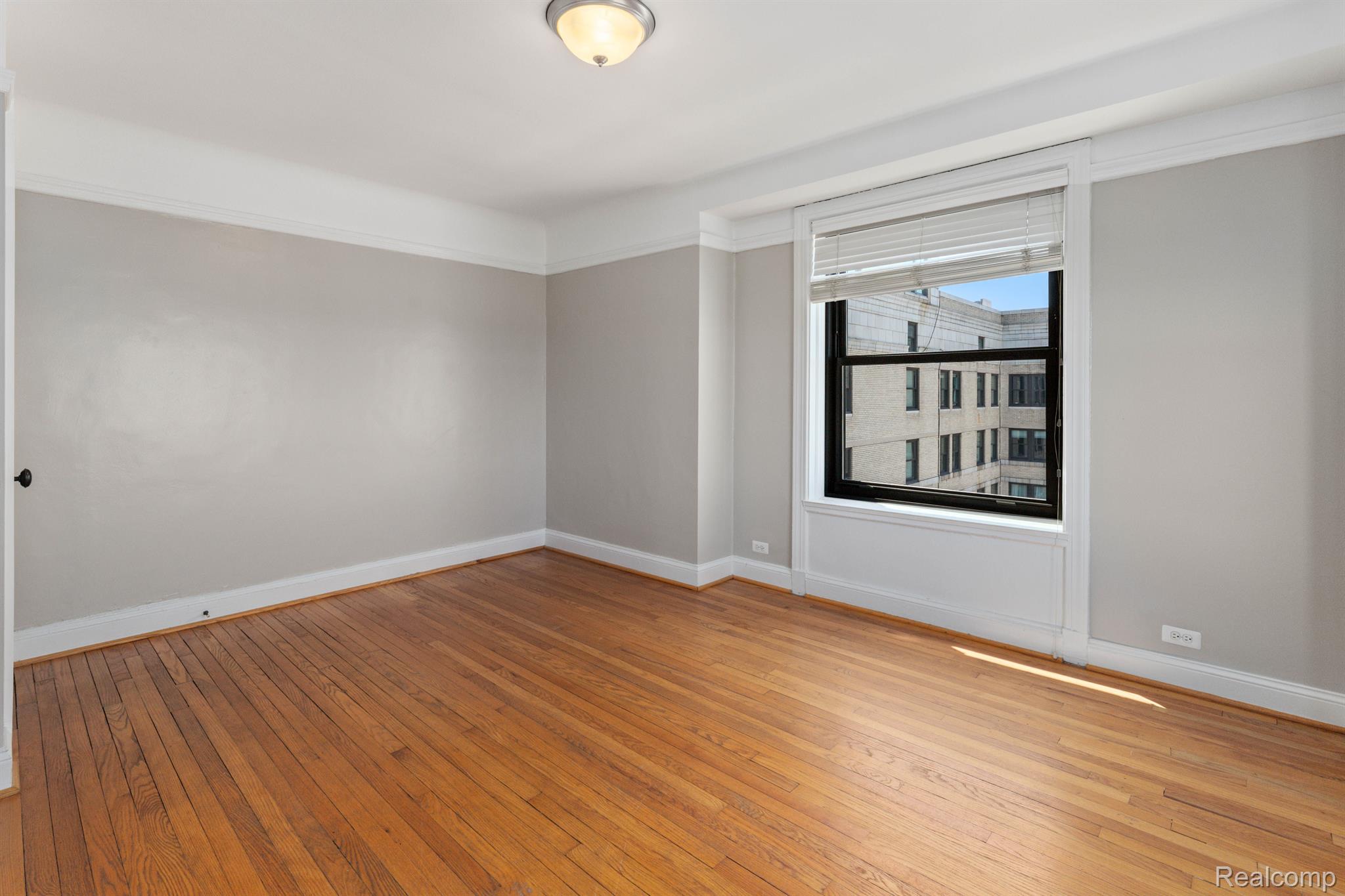 Detroit City, Michigan 48202, United States, 1 Bedroom Bedrooms, ,1 BathroomBathrooms,Residential,Active,150173