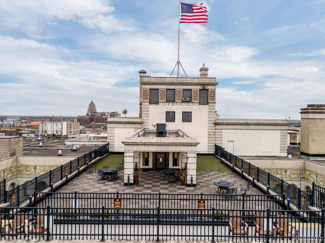 Detroit City, Michigan 48202, United States, 1 Bedroom Bedrooms, ,1 BathroomBathrooms,Residential,Active,150173