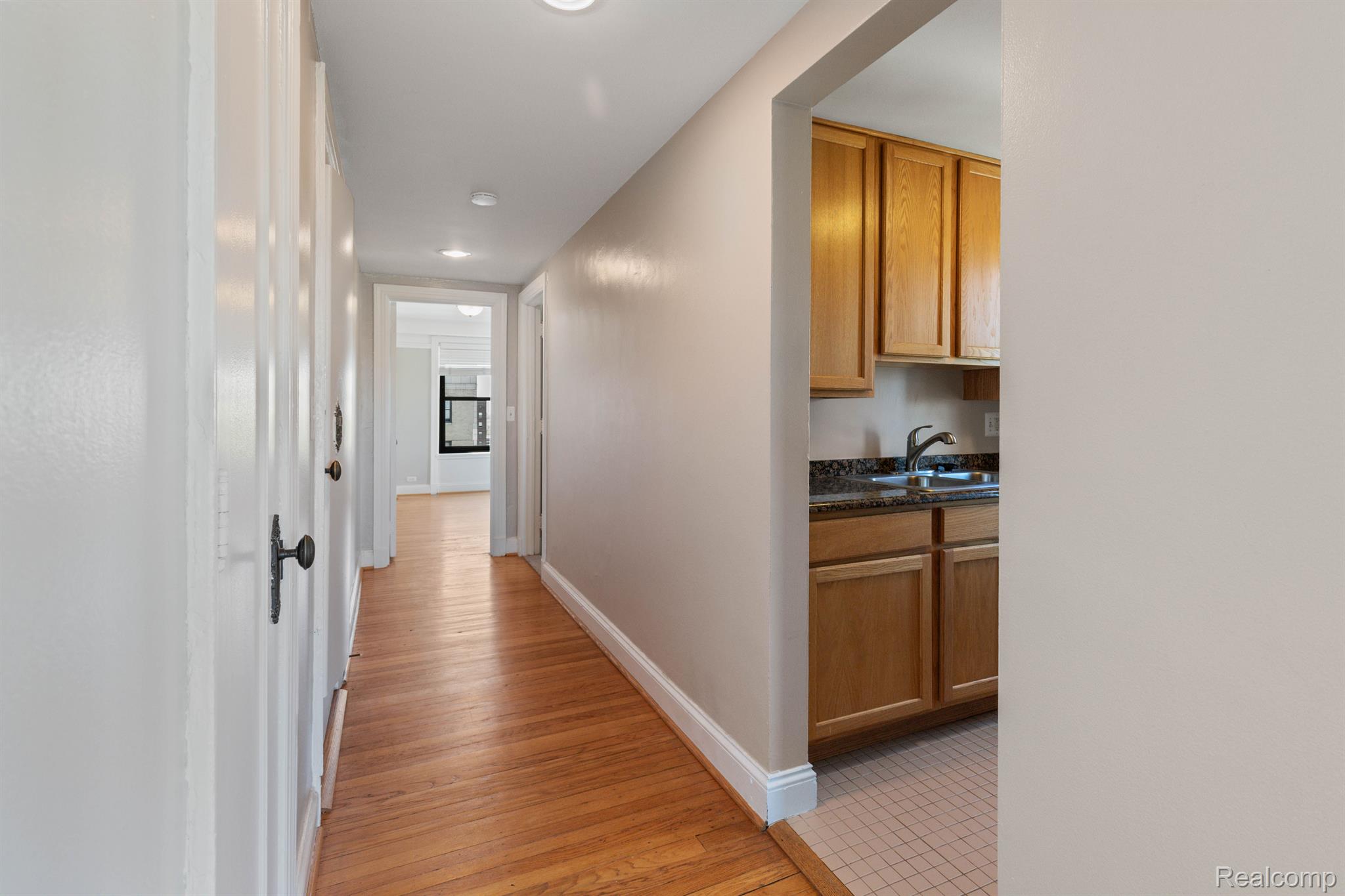 Detroit City, Michigan 48202, United States, 1 Bedroom Bedrooms, ,1 BathroomBathrooms,Residential,Active,150173