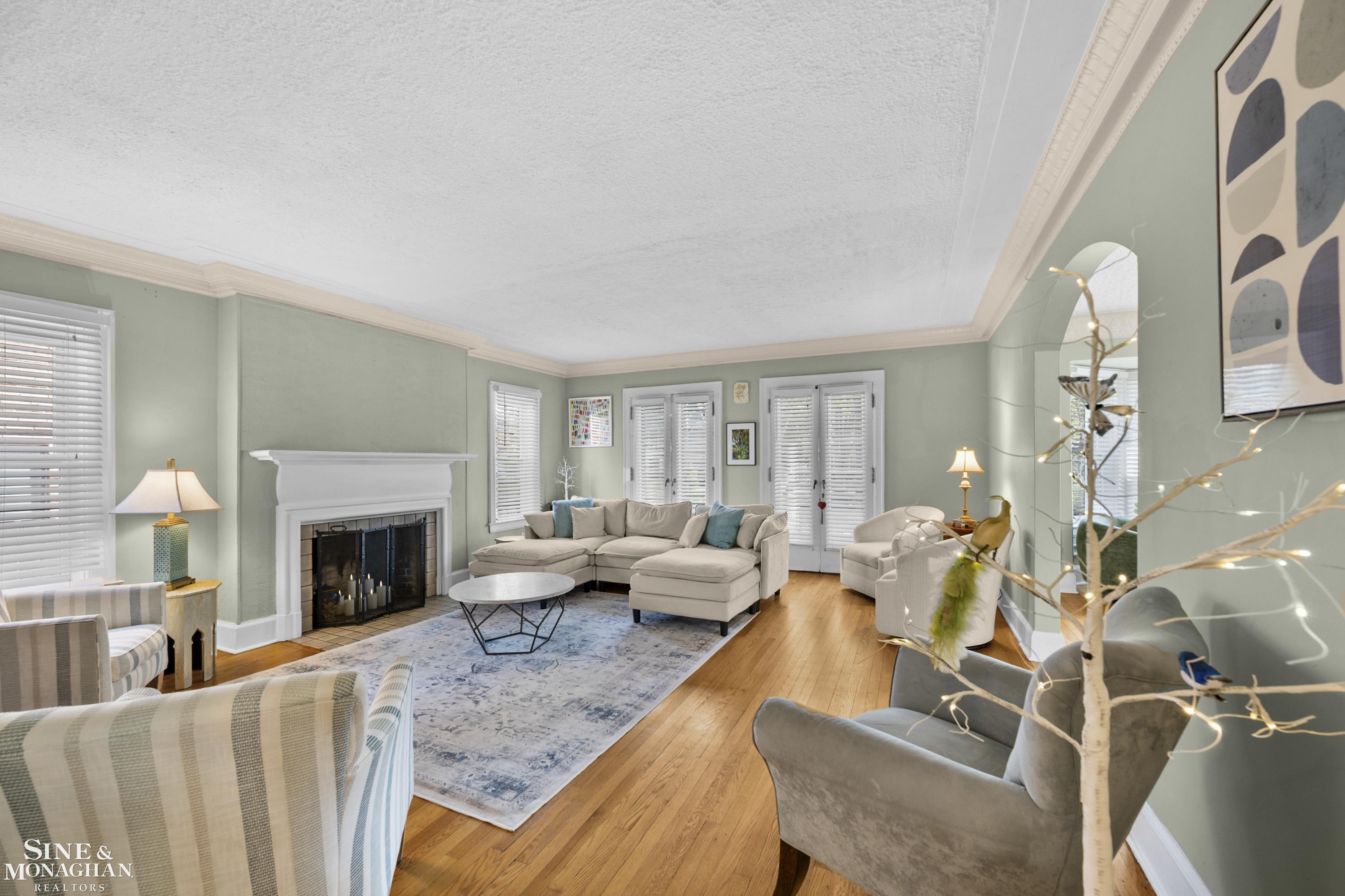371 Neff - 2nd floor Road