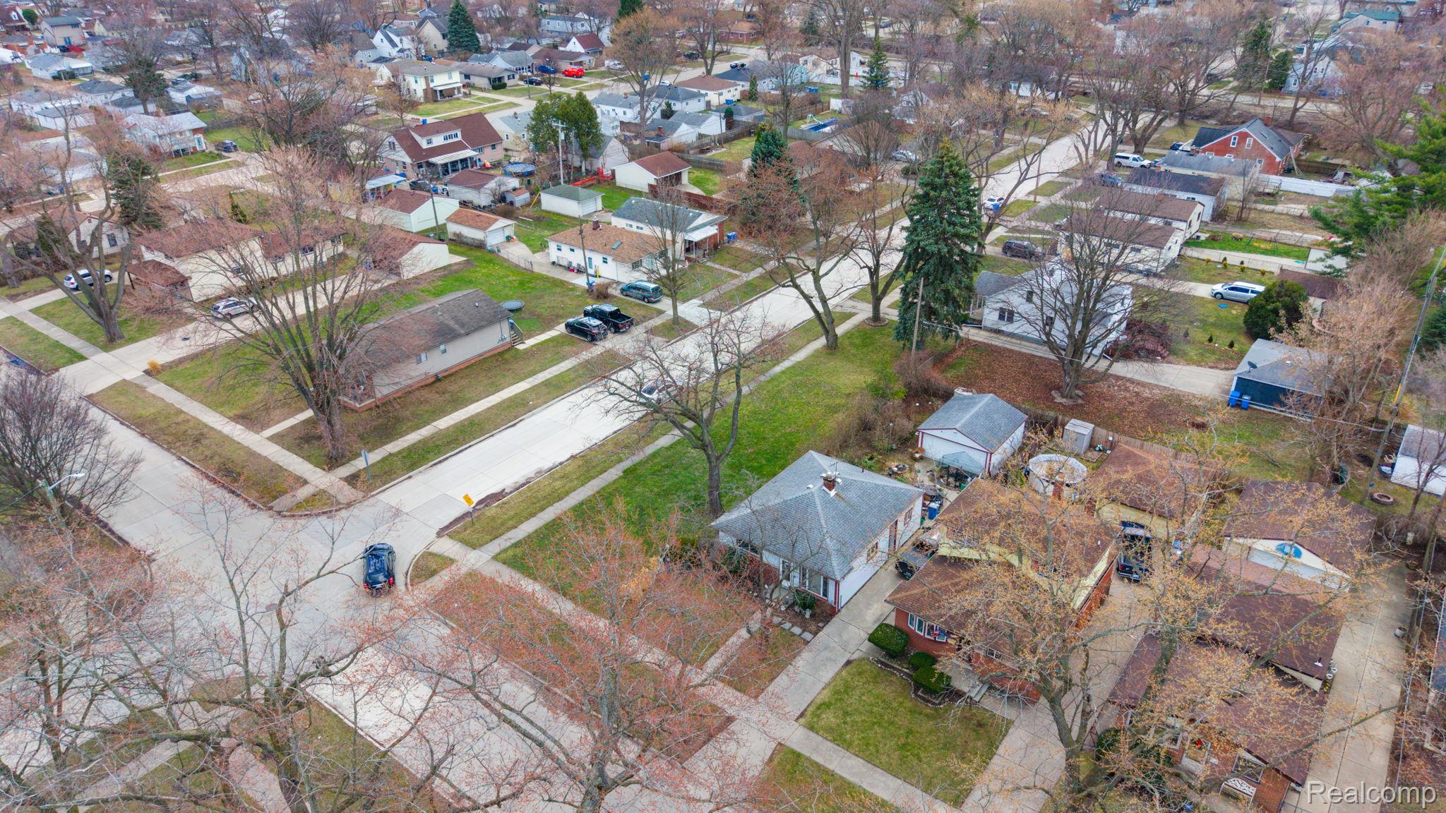 00 Powers Avenue