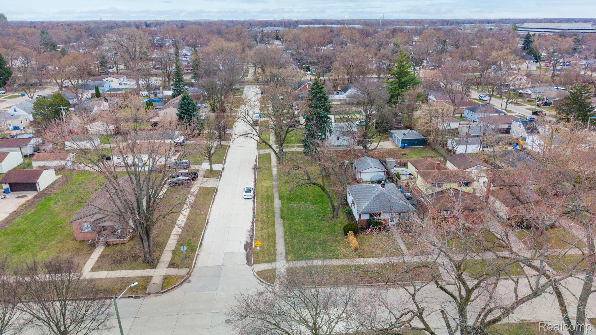 00 Powers Avenue