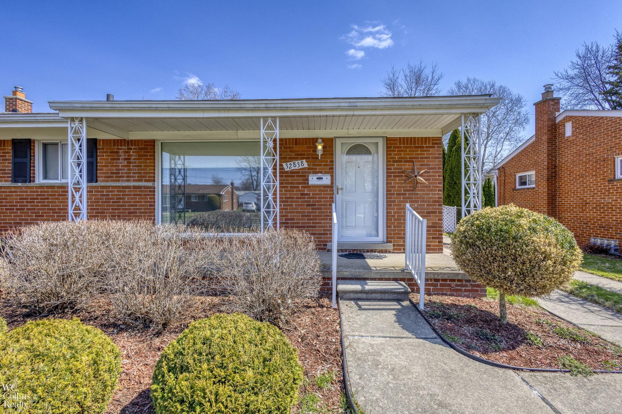 32838 Grinsell Drive