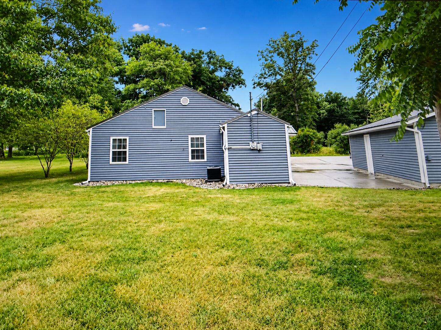 2339 W Midway Drive