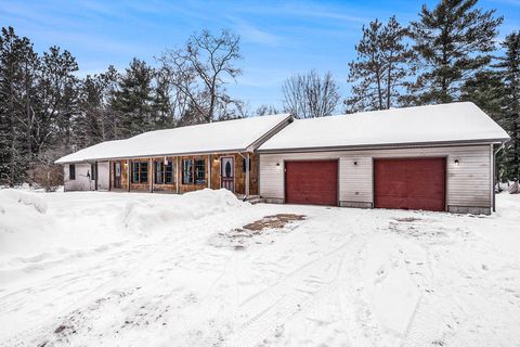 A home in HoltonTownship_Muskegon