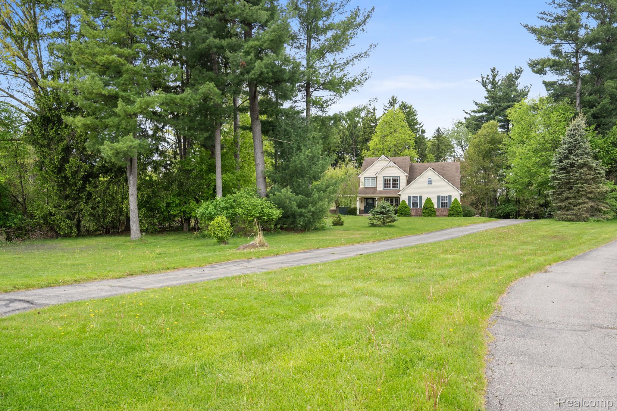 3079 Island Hills Drive