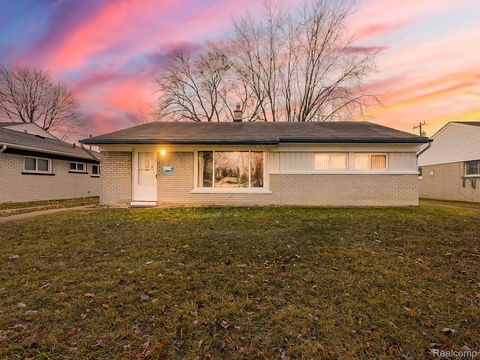 948 E Kalama Avenue Madison Heights City MI 48071