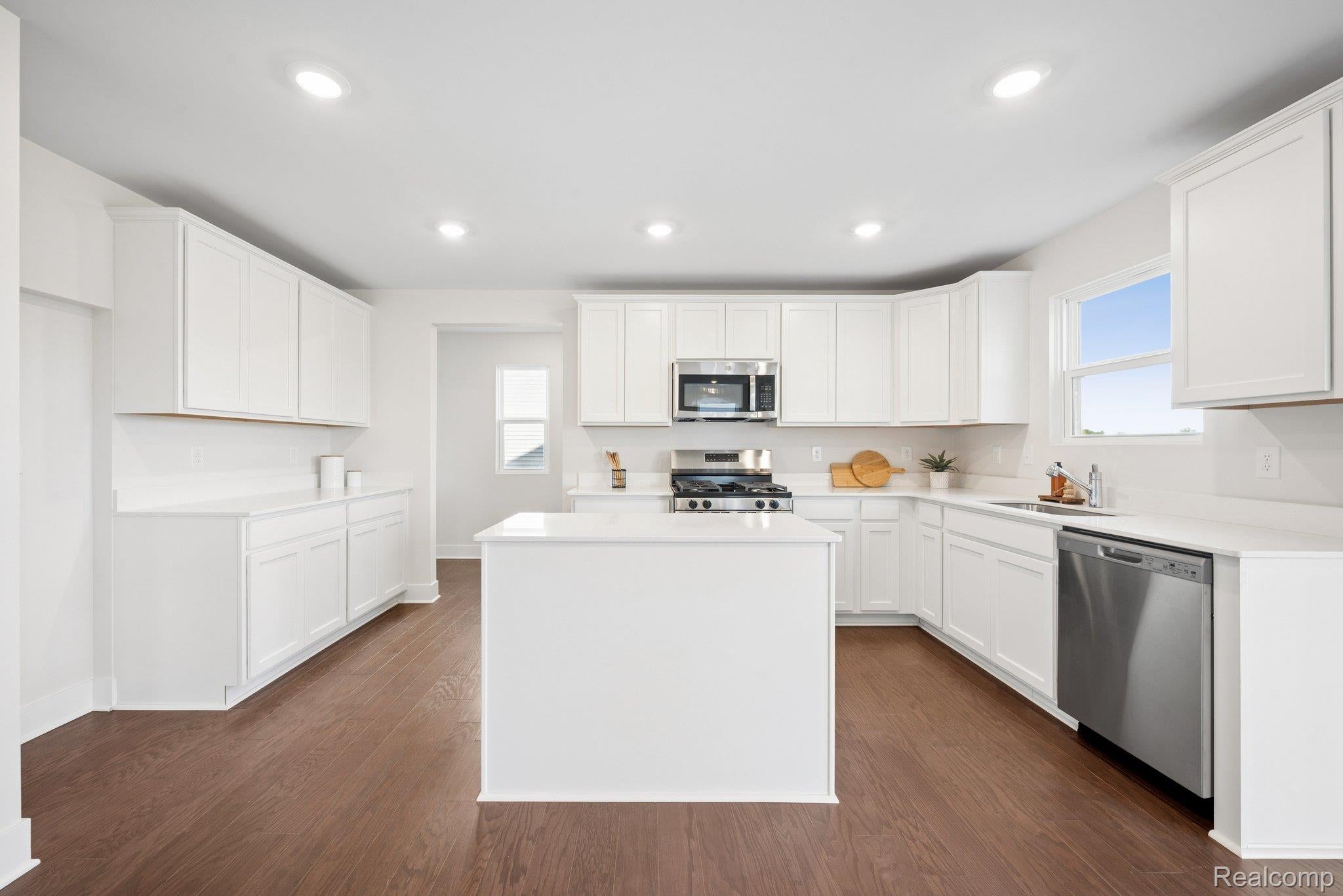 643 Harvest Way