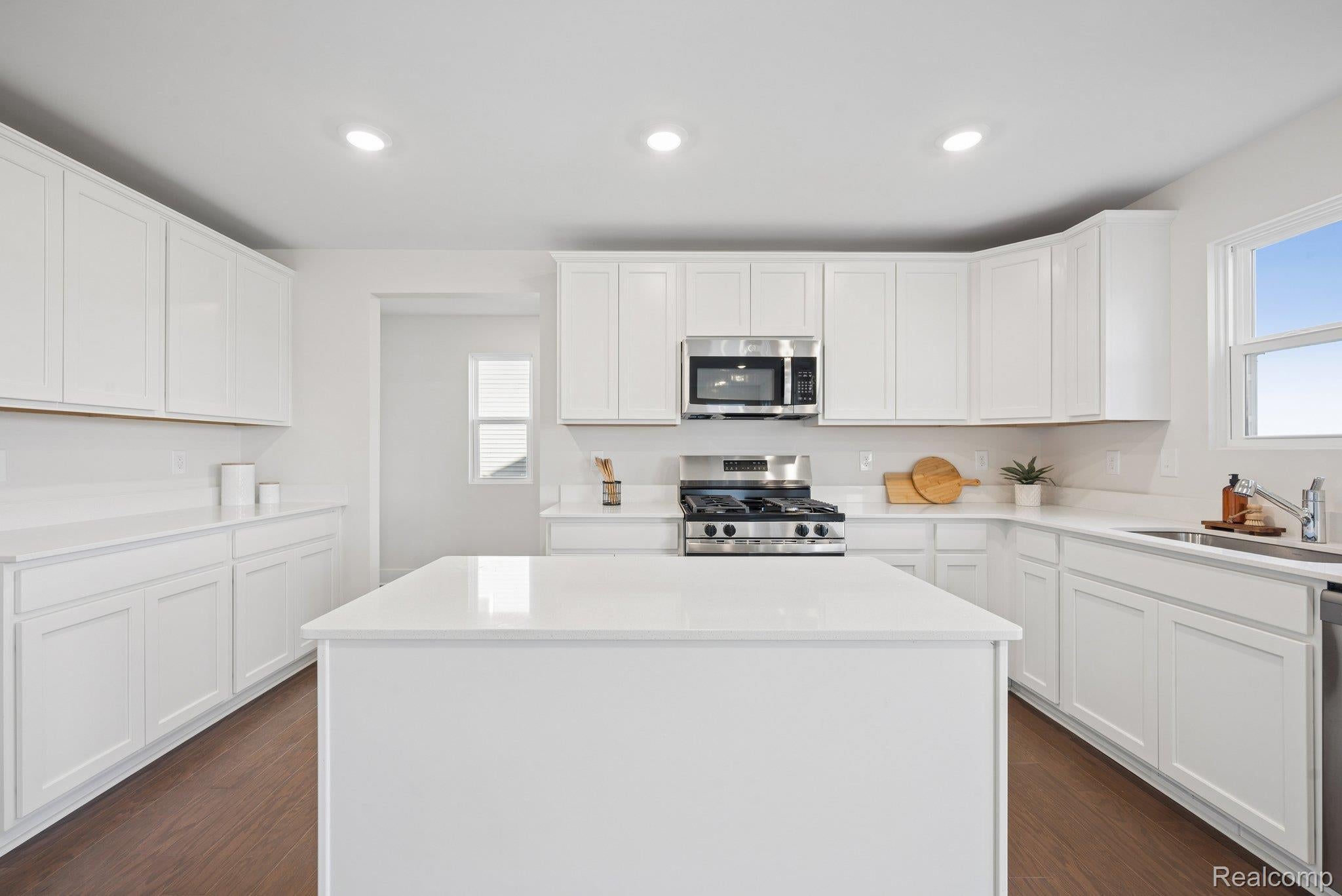 643 Harvest Way