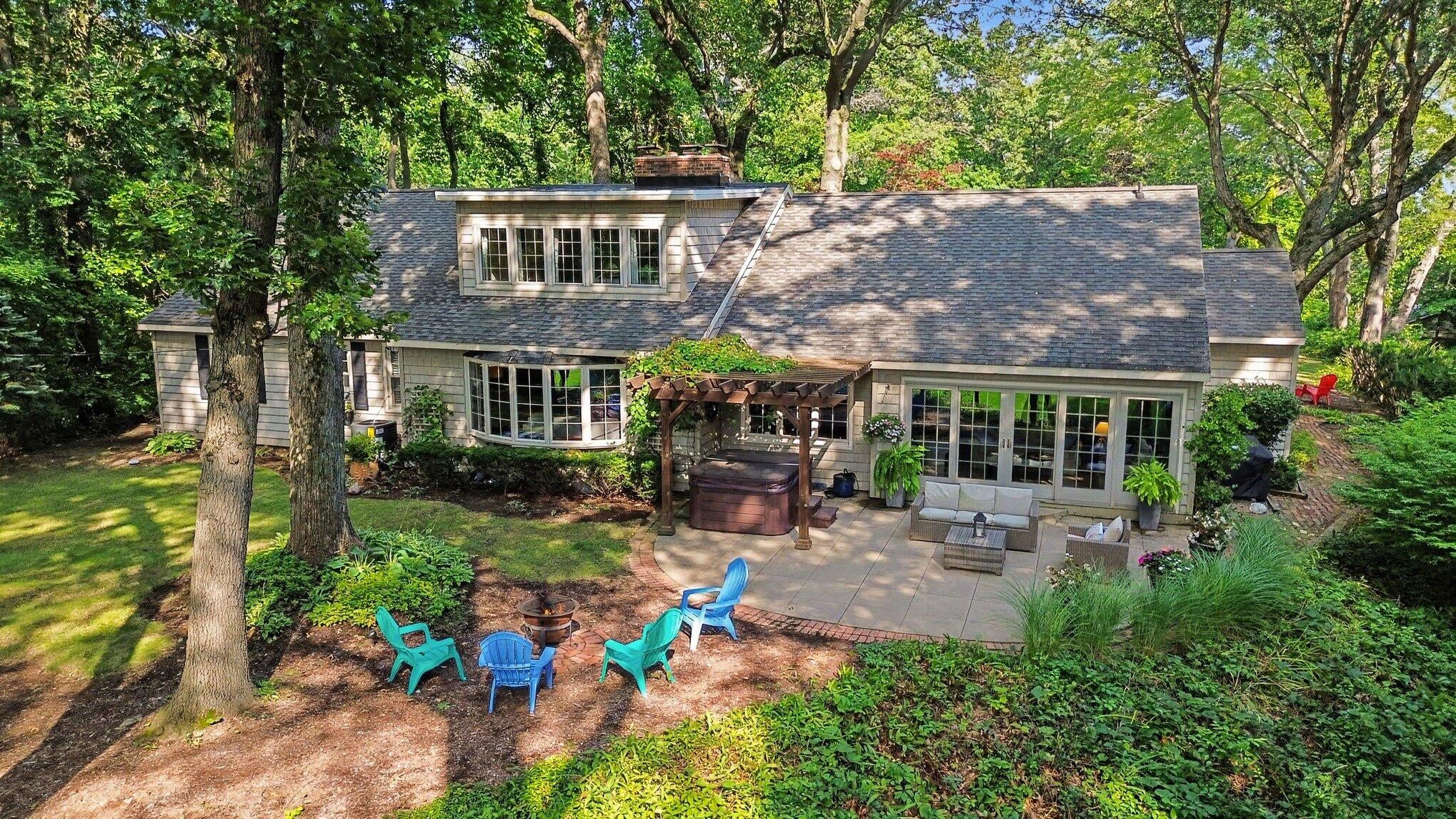 17887 N Fruitport Road