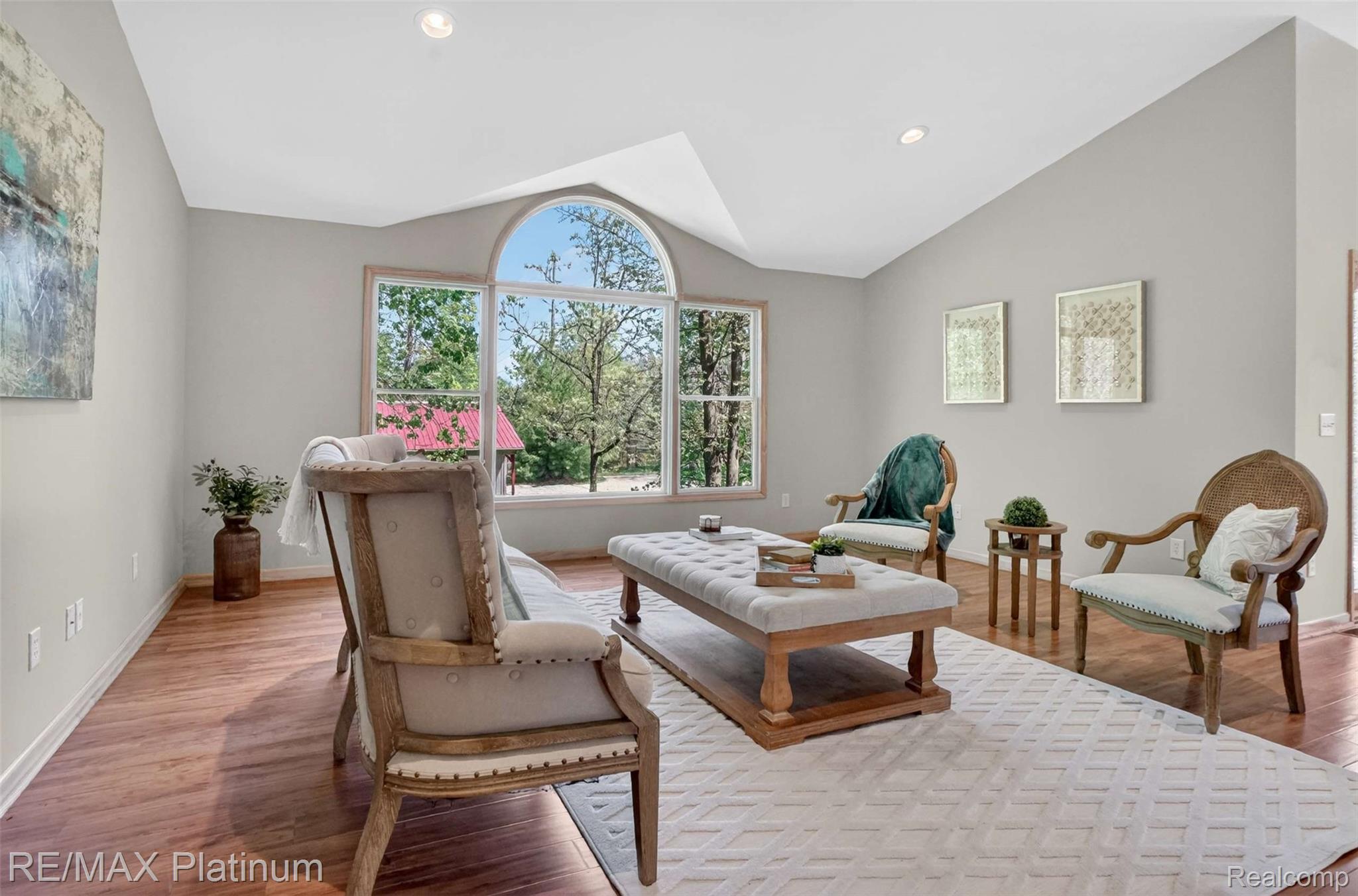 59360 Foxpointe Lane