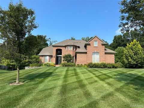 4906 Stonehenge Drive Oakland Charter Township MI 48306