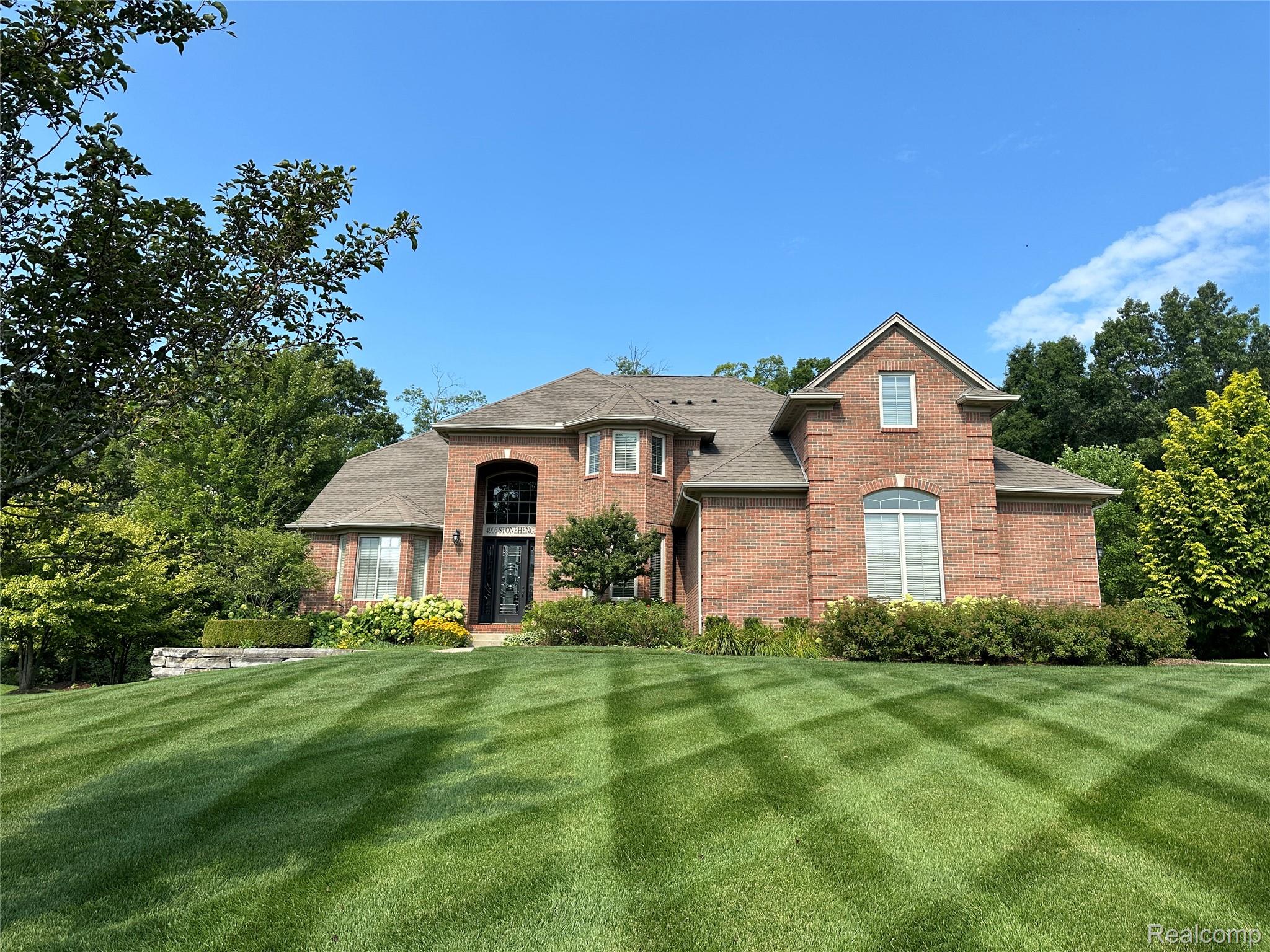 4906 Stonehenge Drive