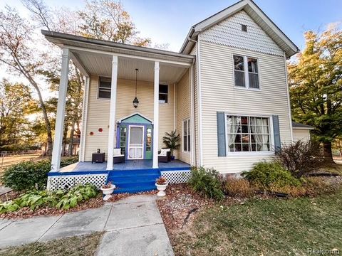 601 N Grand Avenue Fowlerville Village MI 48836