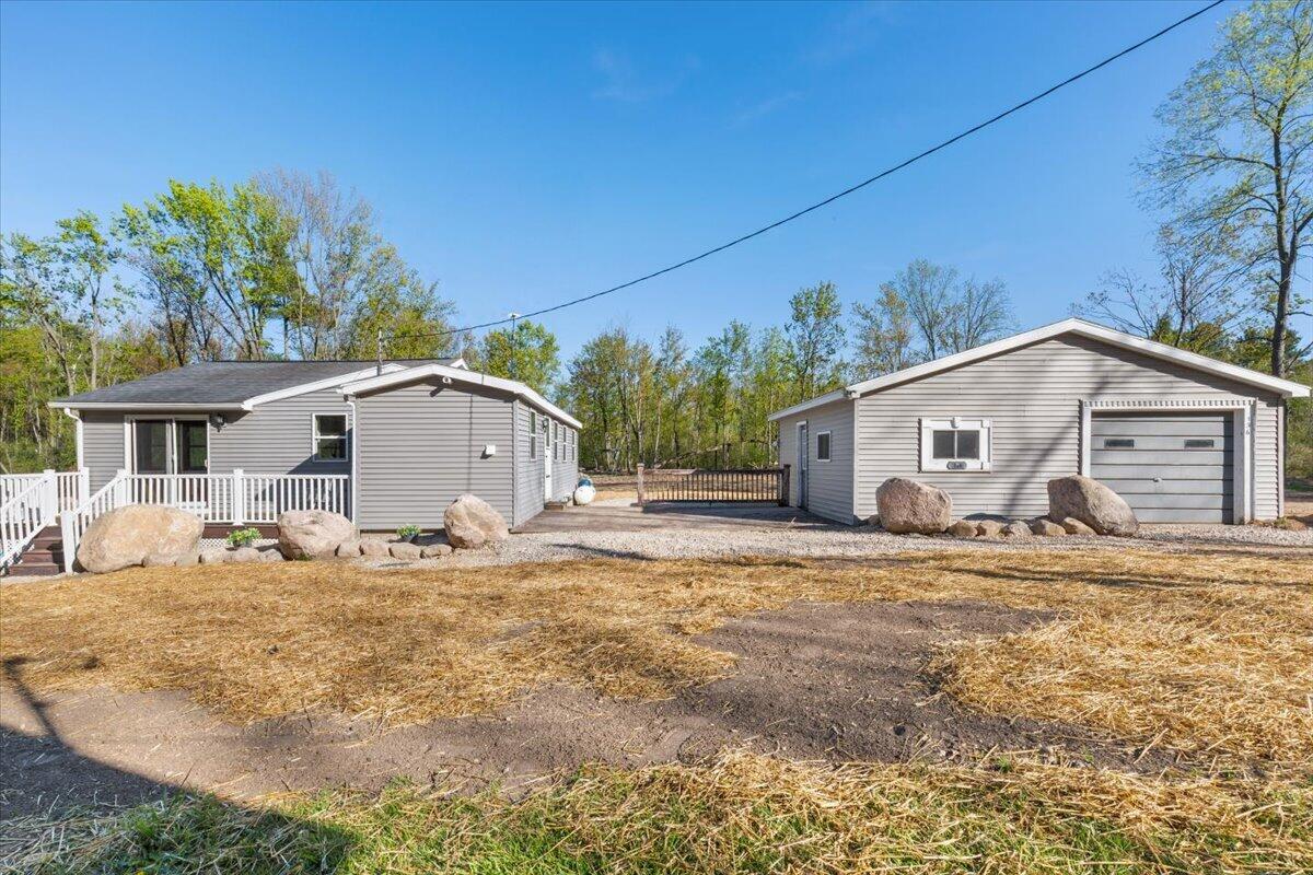 136 Pleasant Drive