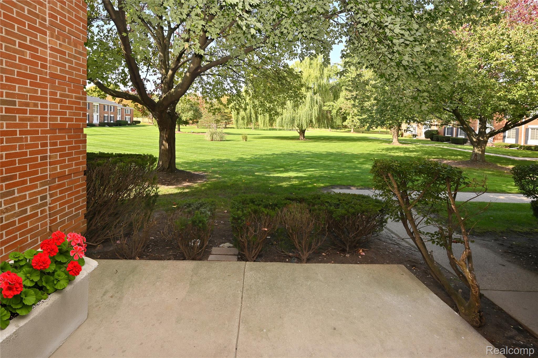 700 E Fox Hills Drive
