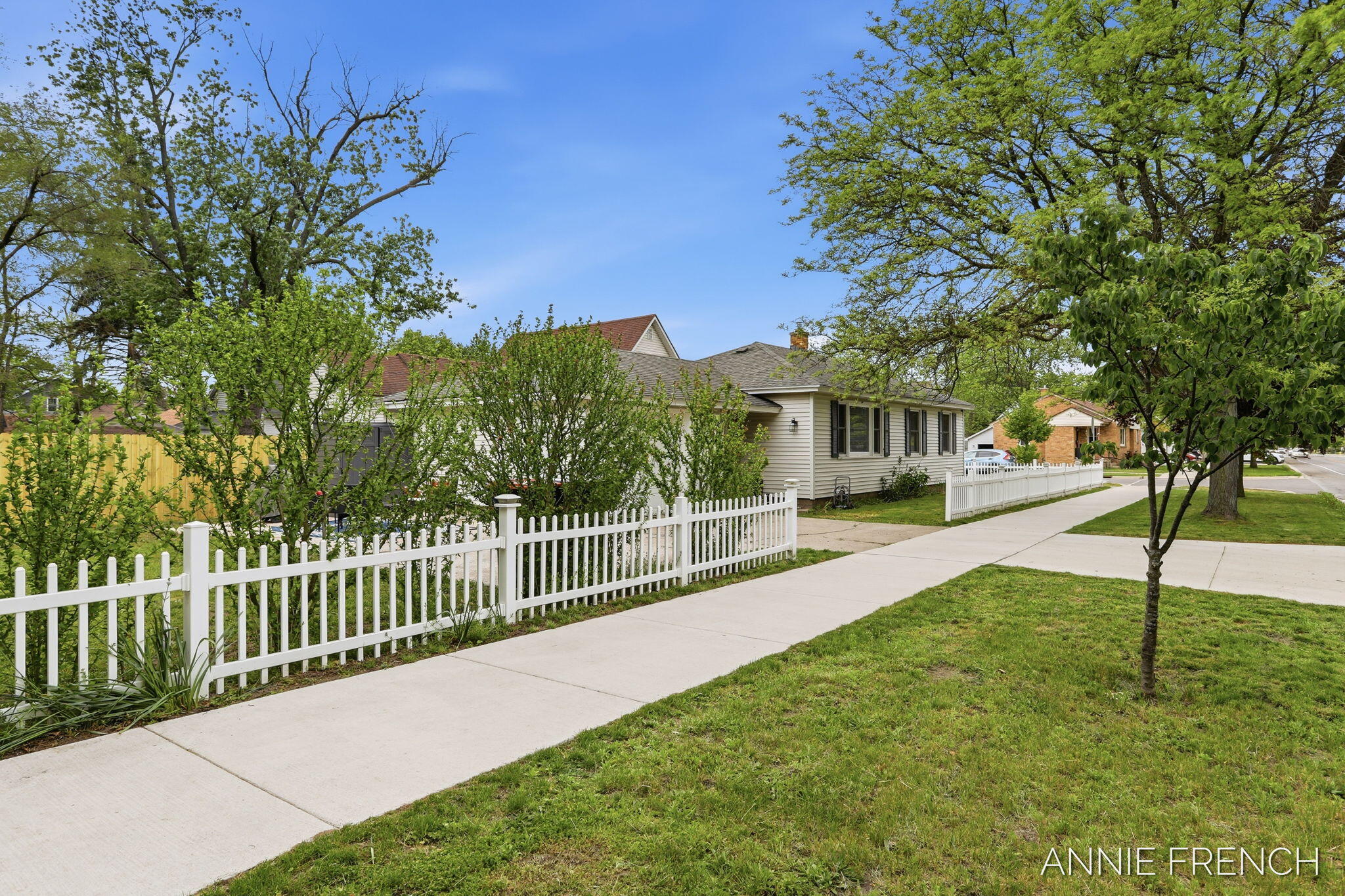 510 Van Raalte Avenue