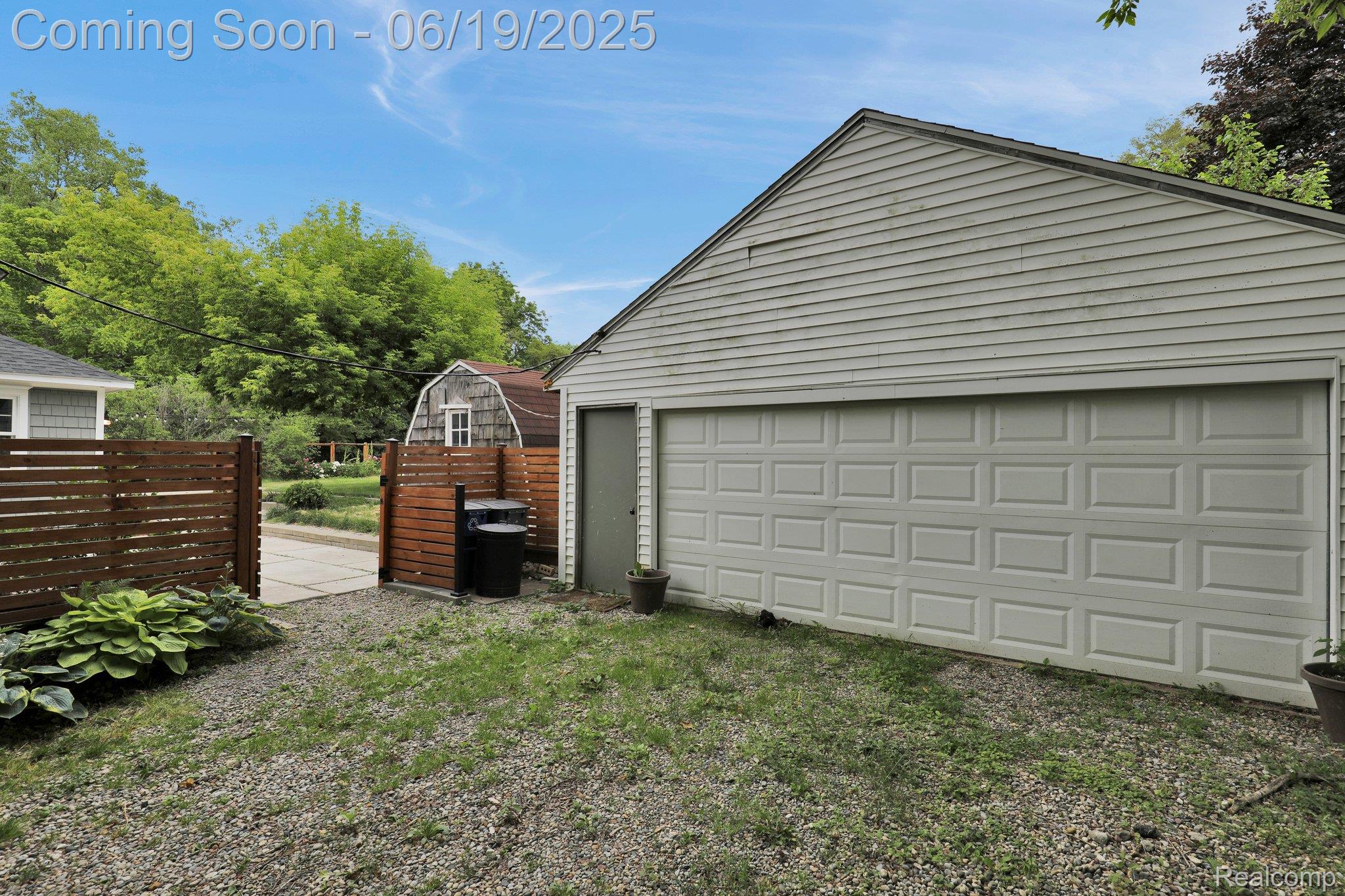 2245 Lodge Road