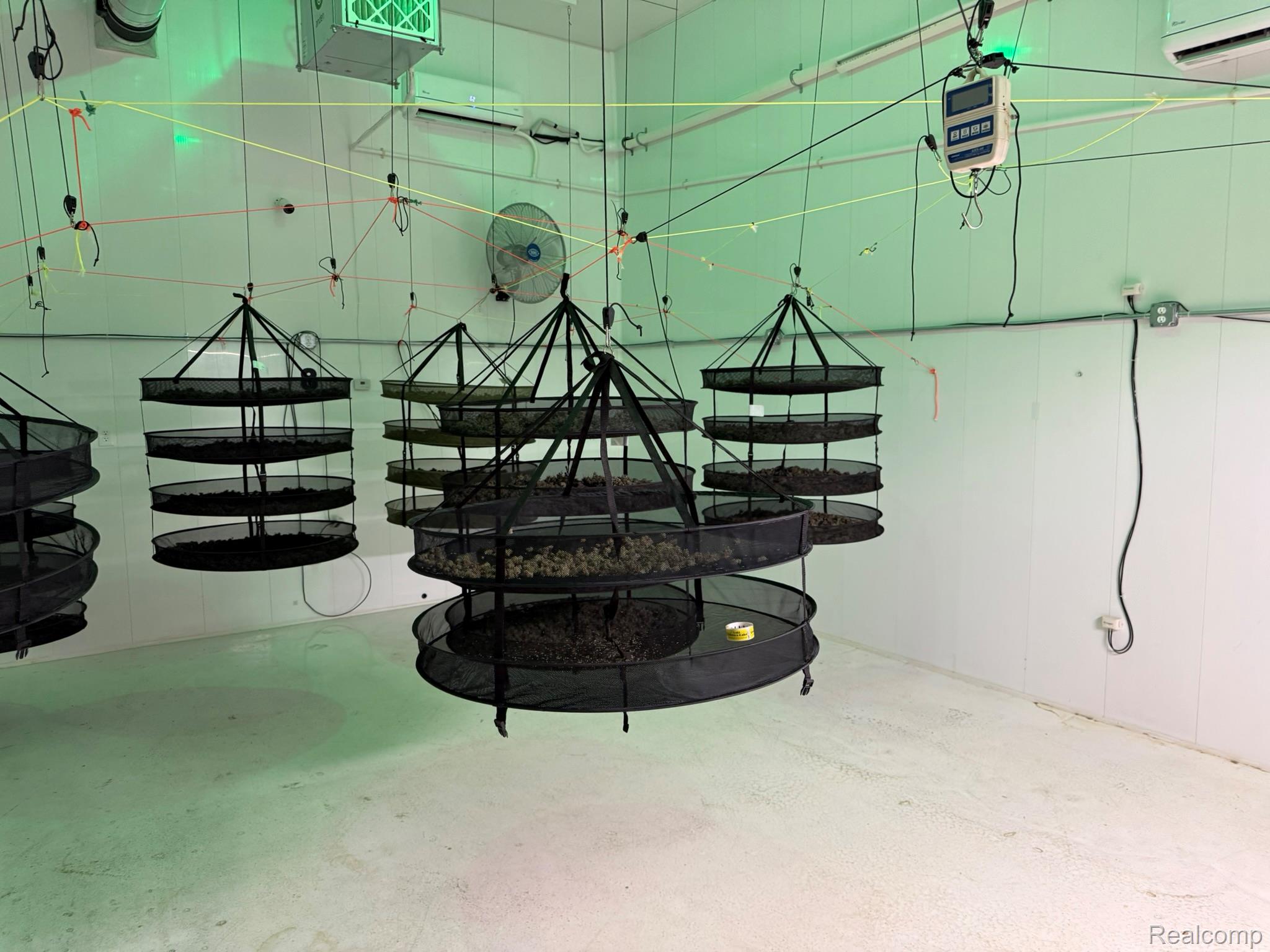 312 E Dresden Street