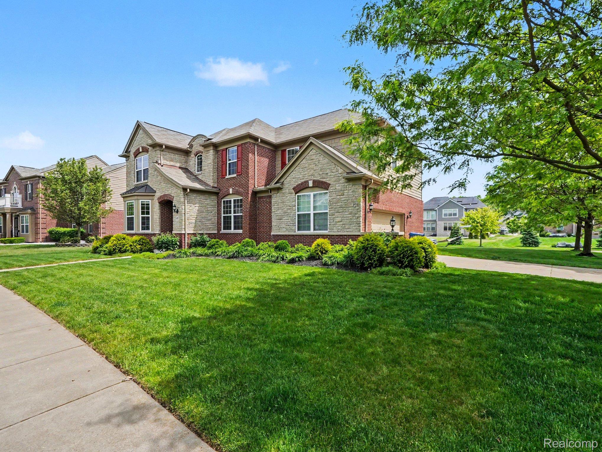 2227 Premier Lane