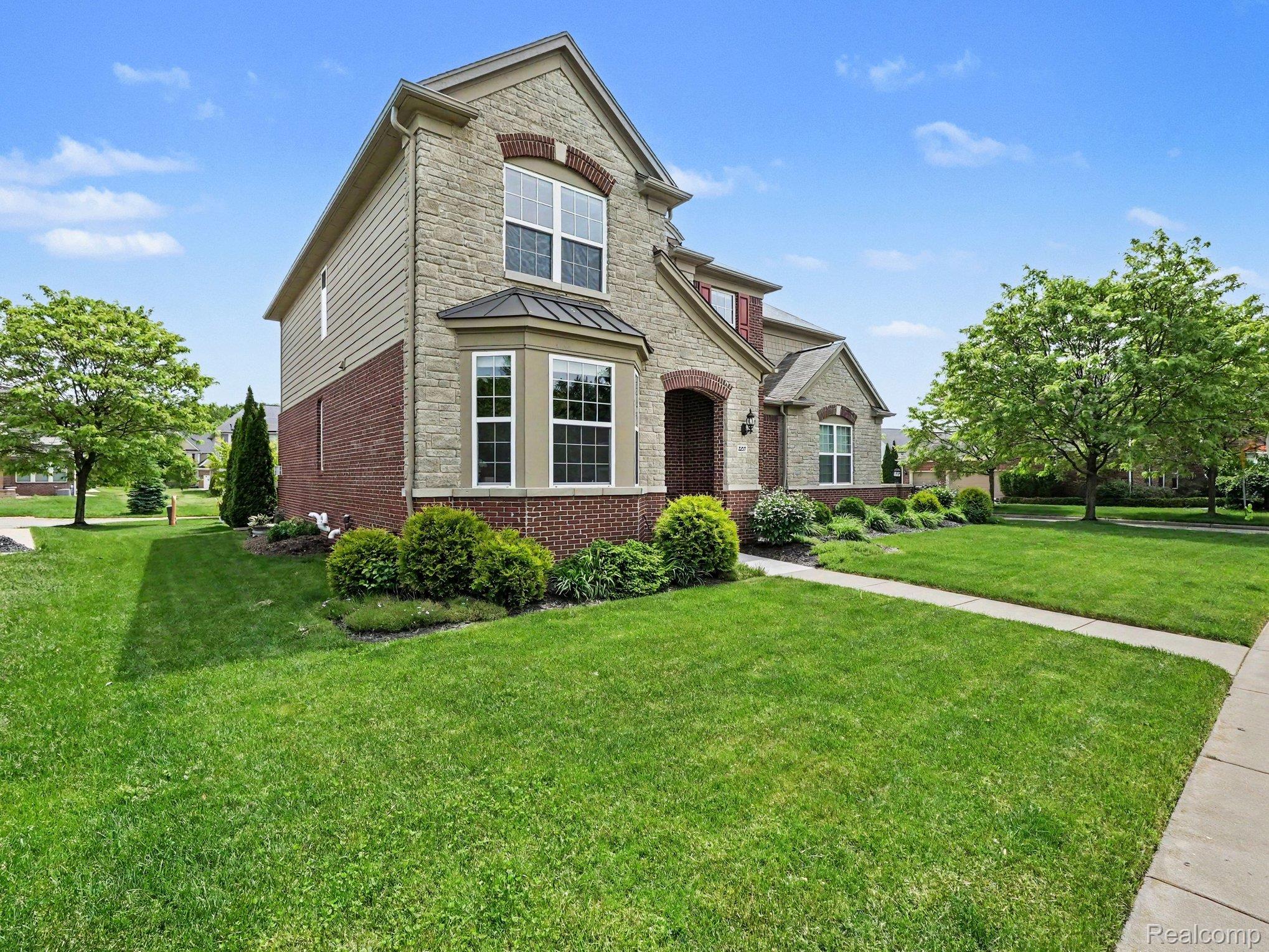 2227 Premier Lane