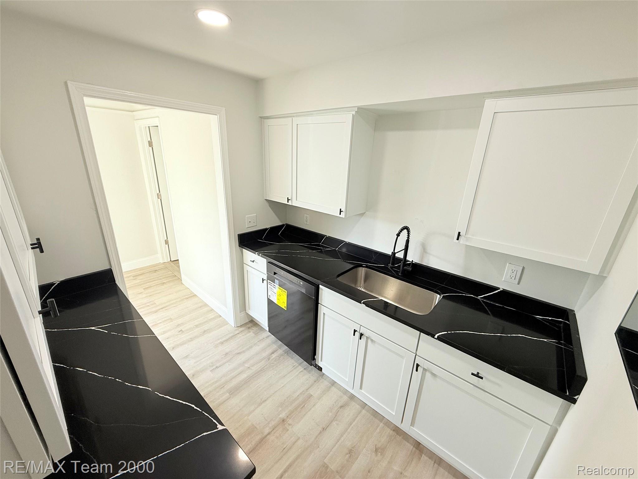 5729 S Beech Daly Street