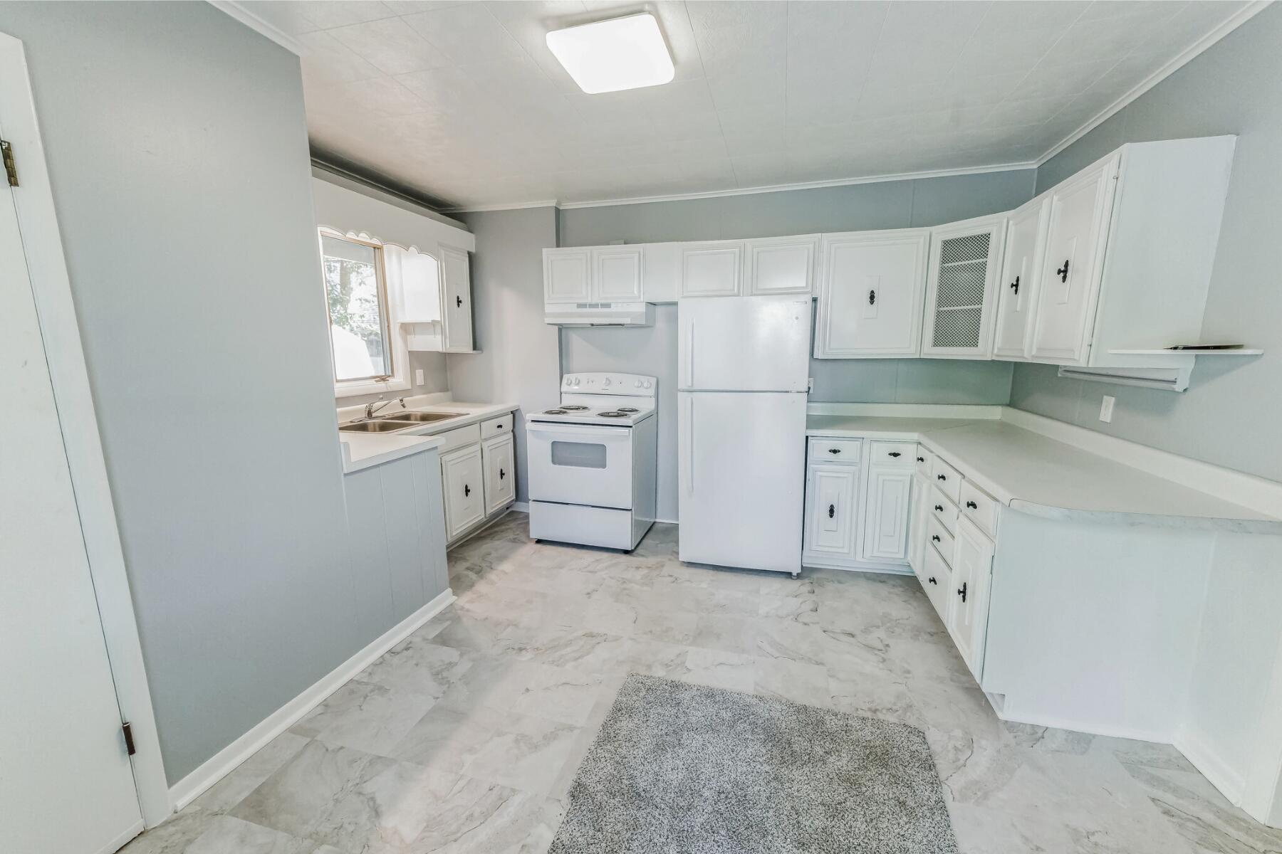 1101 Lions Park Drive
