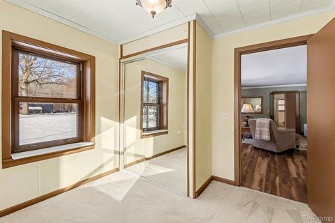 Tiny photo for 1660 Giddings Road, Pontiac City, MI 48340 (MLS # 20251060776)