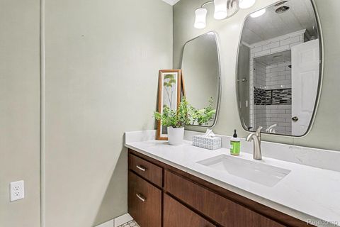 Tiny photo for 1660 Giddings Road, Pontiac City, MI 48340 (MLS # 20251060776)