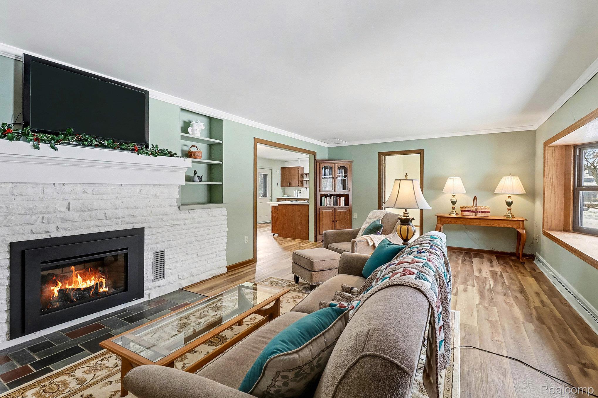 Pontiac, Michigan 48340, United States, 3 Bedrooms Bedrooms, ,2 BathroomsBathrooms,Residential,Active,257382