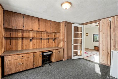 Tiny photo for 1660 Giddings Road, Pontiac City, MI 48340 (MLS # 20251060776)