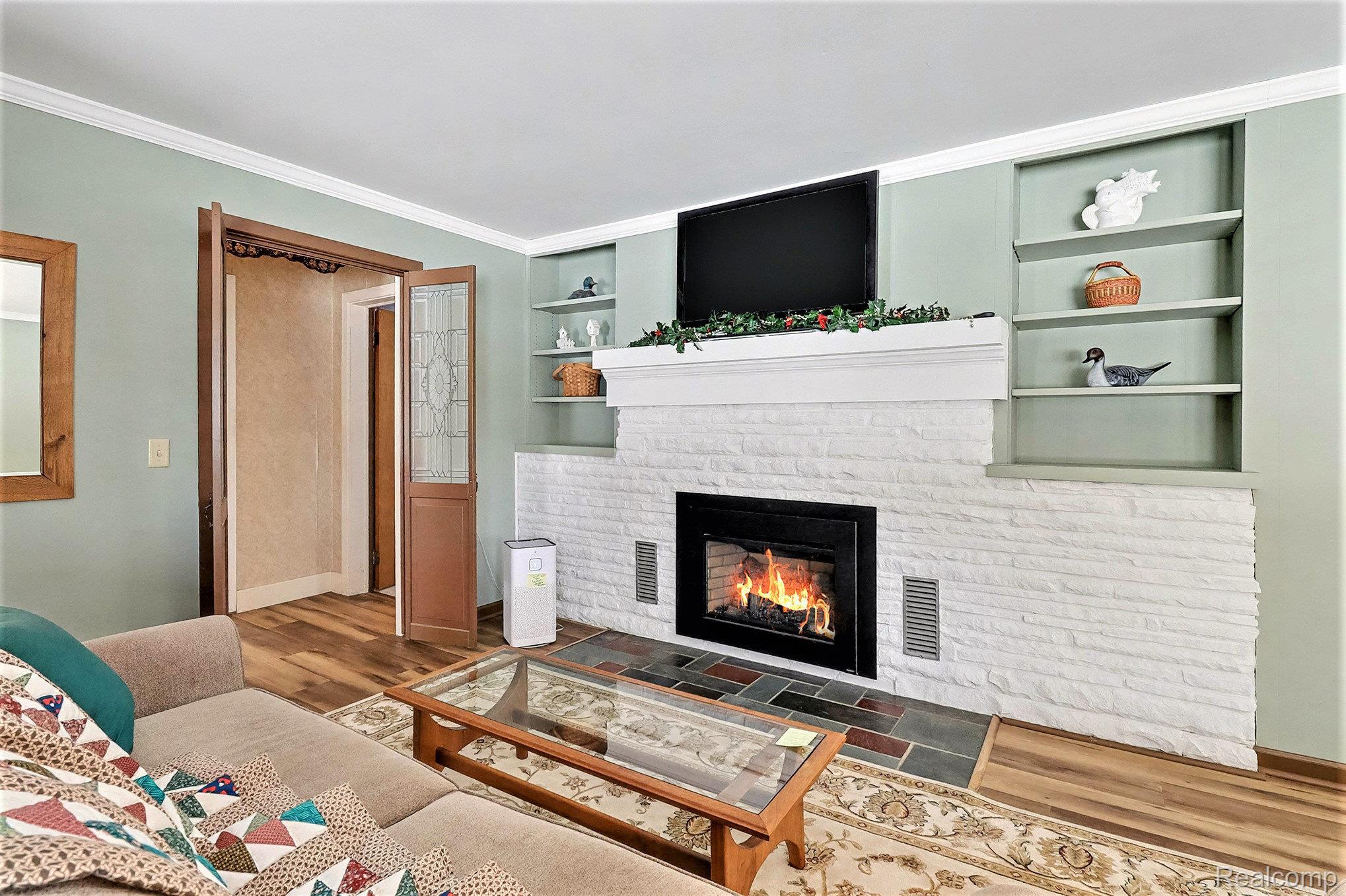 Pontiac, Michigan 48340, United States, 3 Bedrooms Bedrooms, ,2 BathroomsBathrooms,Residential,Active,257382